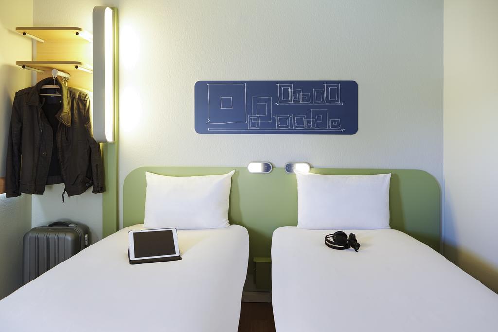 Ibis Budget Cergy St Christophe Exteriér fotografie