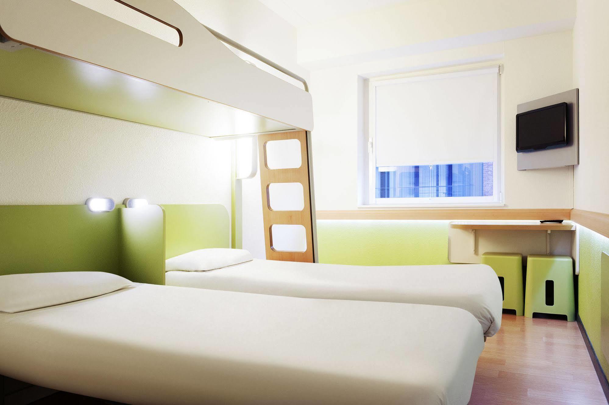 Ibis Budget Cergy St Christophe Exteriér fotografie