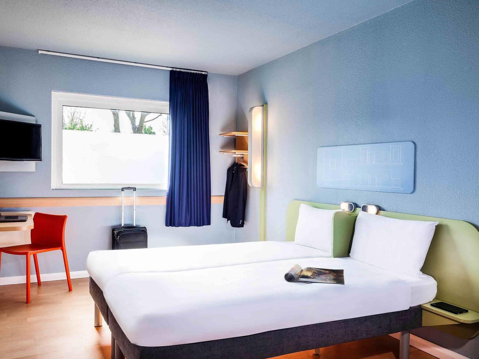 Ibis Budget Cergy St Christophe Exteriér fotografie