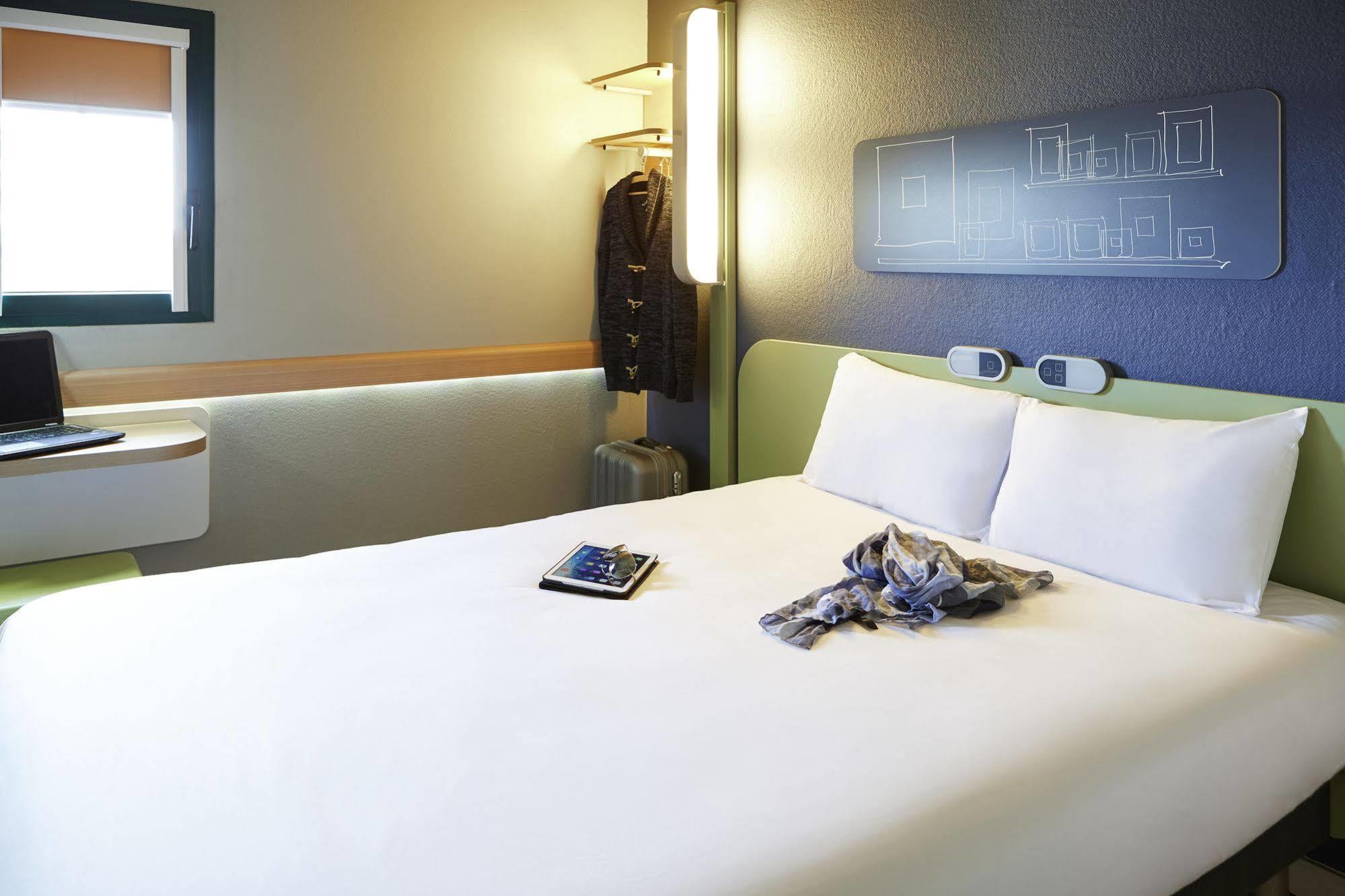 Ibis Budget Cergy St Christophe Exteriér fotografie